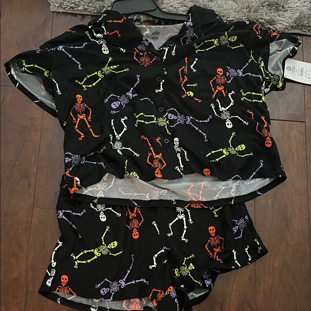 Halloween Skeleton Print Short Sleeve Tee and Shorts Set - Black